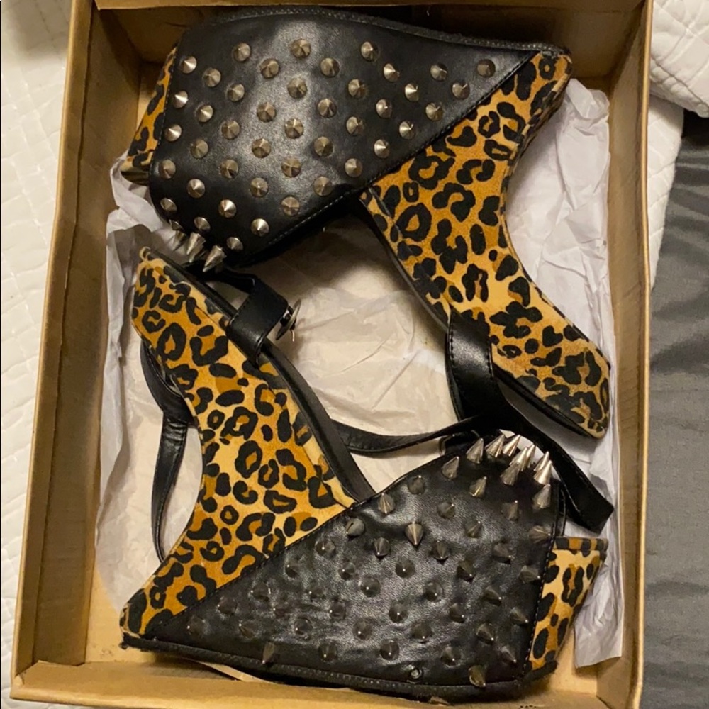 Shoes